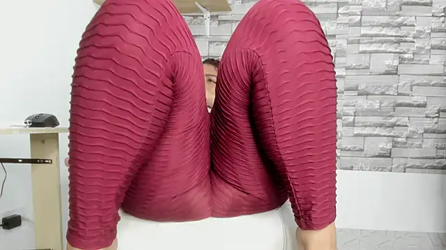 hot-timefun online show from February 1, 2025, 10:13 pm