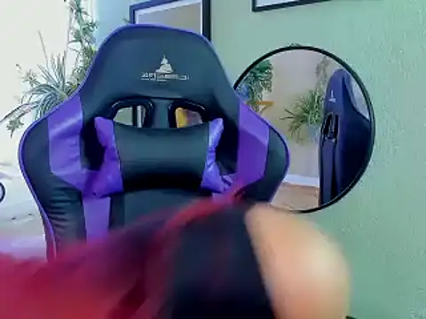 Snapshot of AnaPola chatting on January 28, 2025, 4:08 am AnaPola online show from January 28, 2025, 4:08 am