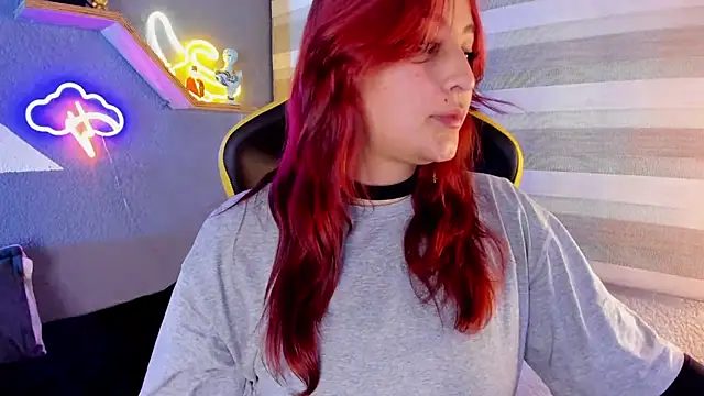 Snapshot of AnaPola chatting on February 7, 2025, 8:44 am AnaPola online show from February 7, 2025, 8:44 am