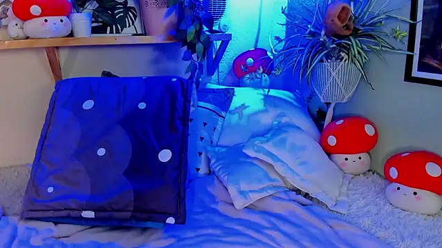 Snapshot of AnaPola chatting on February 10, 2025, 11:25 am AnaPola online show from February 10, 2025, 11:25 am