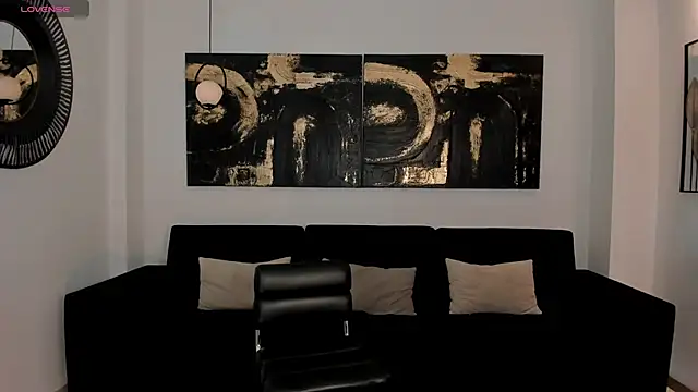 Snapshot of ToriCrossX chatting on December 14, 2025, 1:16 pm ToriCrossX online show from December 14, 2025, 1:16 pm