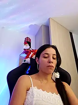 miaeyes online show from December 26, 2024, 12:49 pm