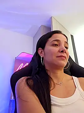 miaeyes online show from January 18, 2025, 1:51 pm