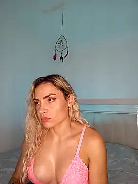 ASHLEY BLAIR online show from December 18, 2024, 6:25 pm