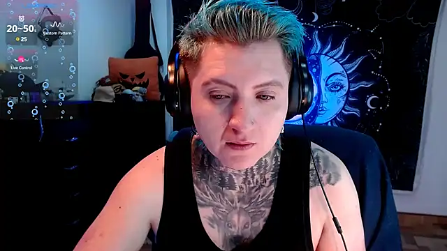 Marieblueeyes online show from February 15, 2025, 3:42 am