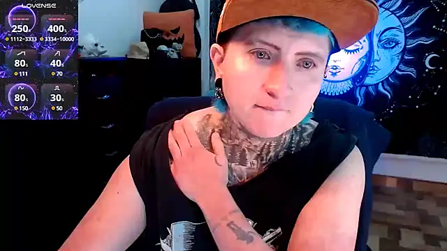 Marieblueeyes online show from February 19, 2025, 5:49 am