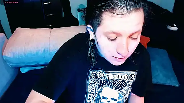 Marieblueeyes online show from October 6, 2025, 3:15 am