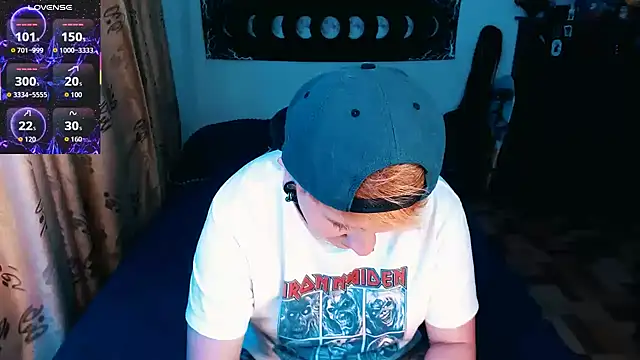 Marieblueeyes online show from November 7, 2025, 2:22 am