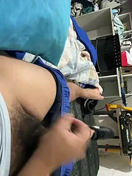 Snapshot of elvis0966 chatting on December 31, 2024, 6:46 pm elvis0966 online show from December 31, 2024, 6:46 pm