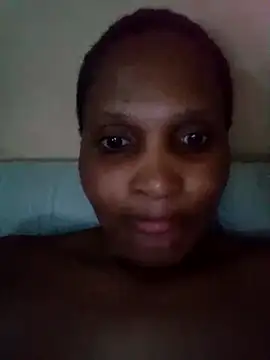 Nonelela online show from October 28, 2025, 8:11 pm