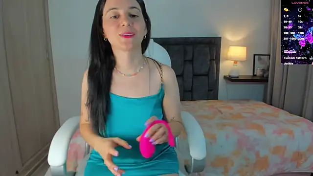 Snapshot of lucia_s1 chatting on February 19, 2025, 11:06 am lucia s1 online show from February 19, 2025, 11:06 am