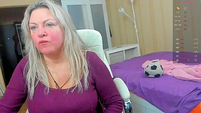 Snapshot of PamHardFuck chatting on February 28, 2025, 3:37 pm PamHardFuck online show from February 28, 2025, 3:37 pm
