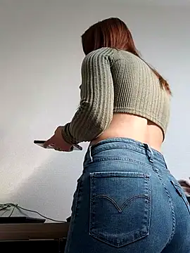 clara-francaise online show from March 2, 2025, 2:10 pm