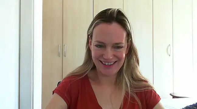 Annylove1 online show from February 19, 2025, 12:44 pm