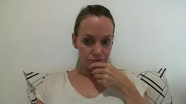 Annylove1 online show from March 22, 2025, 12:17 am