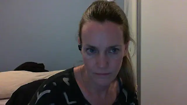 Annylove1 online show from October 29, 2025, 12:24 am