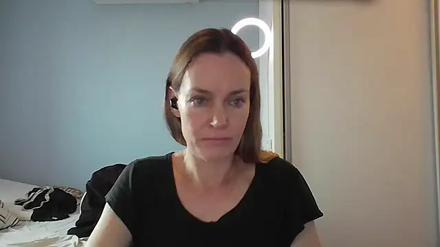 Annylove1 online show from December 2, 2025, 10:42 am