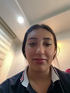 Snapshot of Hannahoff chatting on February 7, 2025, 11:24 pm Hannahoff online show from February 7, 2025, 11:24 pm