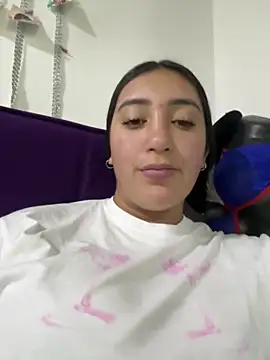 Snapshot of Hannahoff chatting on March 14, 2025, 1:16 am Hannahoff online show from March 14, 2025, 1:16 am