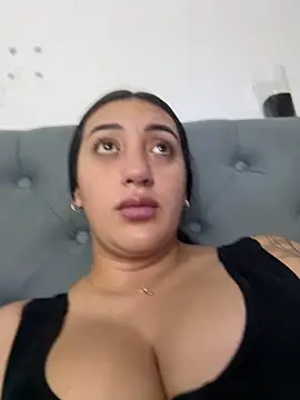 Snapshot of Hannahoff chatting on September 21, 2025, 10:11 pm Hannahoff online show from September 21, 2025, 10:11 pm