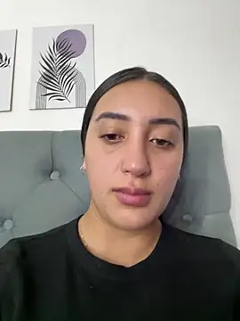 Snapshot of Hannahoff chatting on October 14, 2025, 2:12 am Hannahoff online show from October 14, 2025, 2:12 am