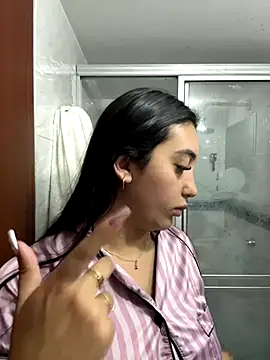 Hannahoff online show from November 9, 2025, 5:11 pm