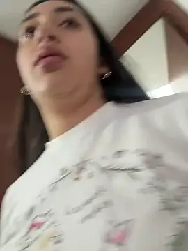 Hannahoff online show from November 22, 2025, 7:13 pm