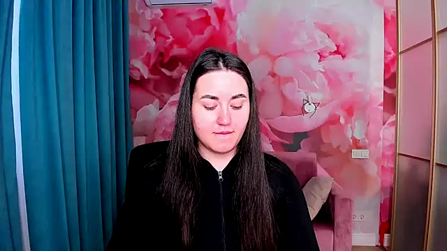 Roxie Bradley online show from December 26, 2024, 7:03 am