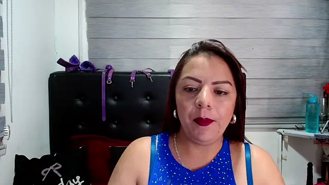 Snapshot of VIOLETTA-HOT chatting on March 1, 2025, 10:02 am VIOLETTA-HOT online show from March 1, 2025, 10:02 am