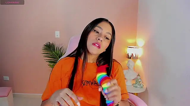 Ciara8 online show from October 25, 2025, 12:02 pm