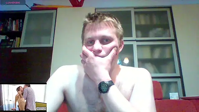 Snapshot of Matttthees chatting on January 12, 2025, 3:39 am Matttthees online show from January 12, 2025, 3:39 am