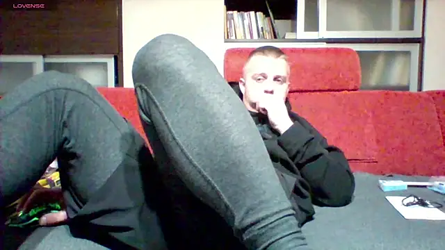 Snapshot of Matttthees chatting on January 15, 2025, 2:49 am Matttthees online show from January 15, 2025, 2:49 am