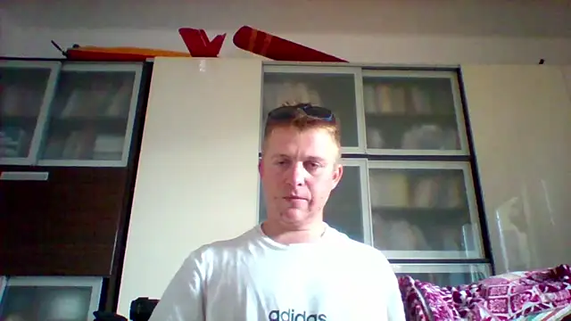 Snapshot of Matttthees chatting on September 17, 2025, 3:35 pm Matttthees online show from September 17, 2025, 3:35 pm