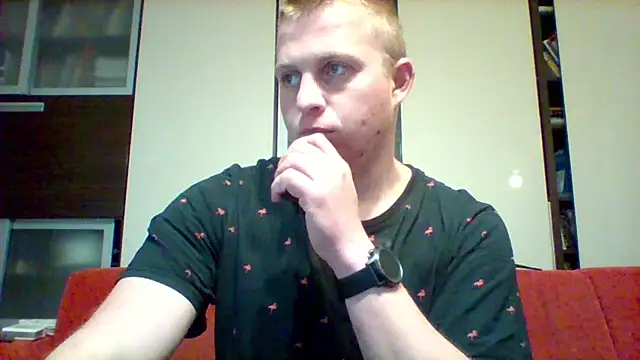 Snapshot of Matttthees chatting on October 15, 2025, 4:18 pm Matttthees online show from October 15, 2025, 4:18 pm