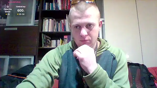 Matttthees online show from November 17, 2025, 8:36 pm