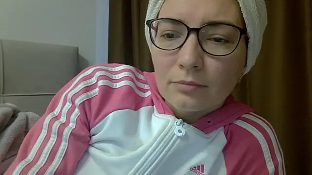 Ashleyspice online show from December 2, 2025, 9:36 am