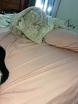 Laura takint online show from January 9, 2025, 5:33 pm