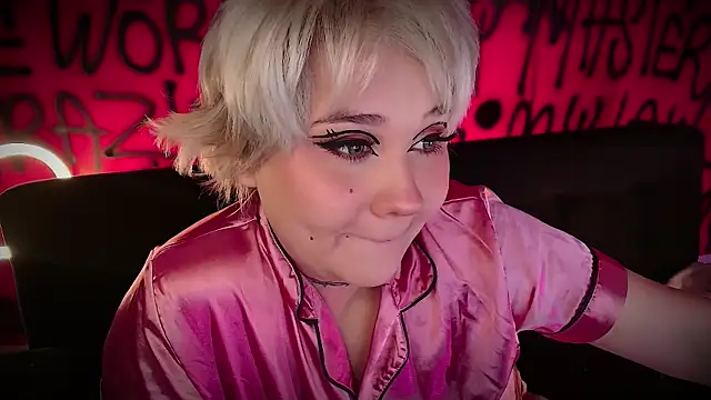 Snapshot of Laura_takint chatting on February 10, 2025, 4:04 pm Laura takint online show from February 10, 2025, 4:04 pm