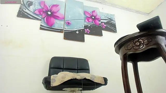 Snapshot of baiolethX chatting on September 14, 2025, 12:15 pm baiolethX online show from September 14, 2025, 12:15 pm