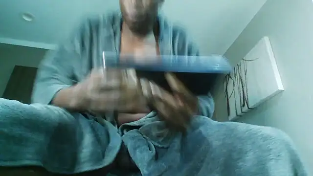 Snapshot of bobbiebone1@xh chatting on October 29, 2025, 2:52 pm bobbiebone1xh online show from October 29, 2025, 2:52 pm