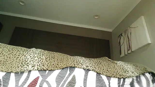 Snapshot of bobbiebone1@xh chatting on October 31, 2025, 4:57 am bobbiebone1xh online show from October 31, 2025, 4:57 am