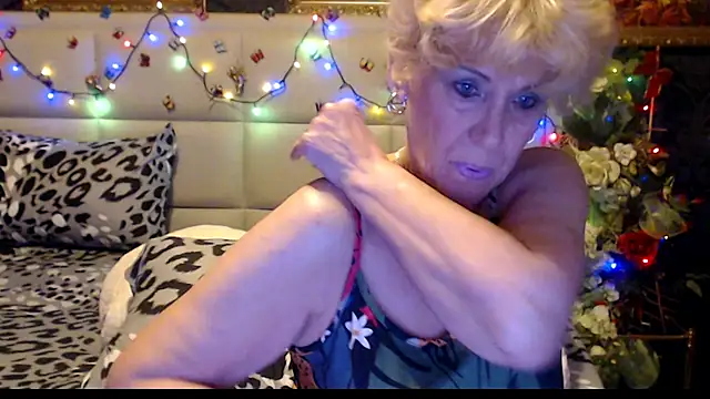 HappyWomanOn online show from November 16, 2025, 10:10 am