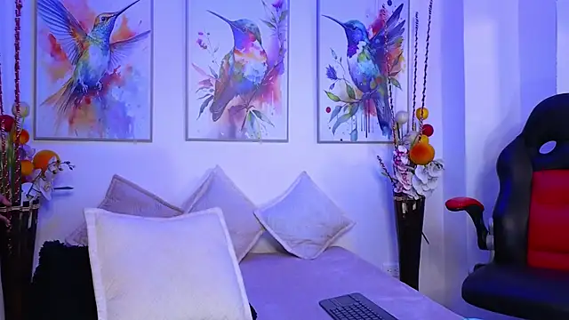 Marianaa Lopezz online show from January 17, 2025, 7:49 pm