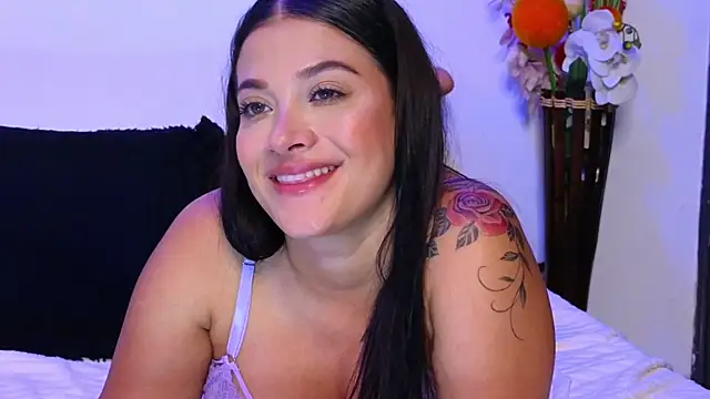 Marianaa Lopezz online show from January 28, 2025, 1:29 am