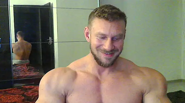 muscularkevin online show from December 15, 2024, 2:27 pm
