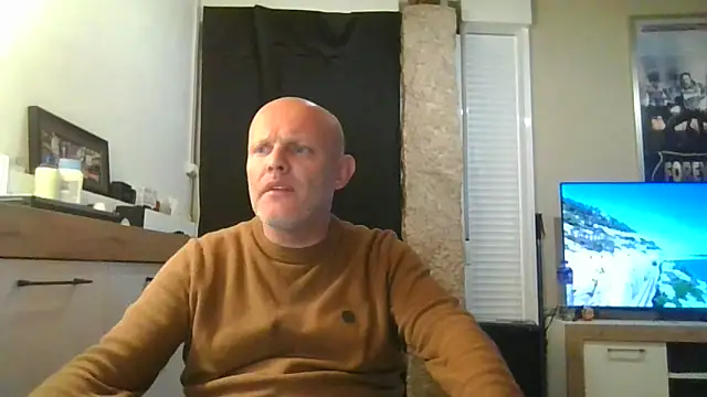 Snapshot of davigochi77bcn chatting on November 10, 2025, 7:02 pm davigochi77bcn online show from November 10, 2025, 7:02 pm