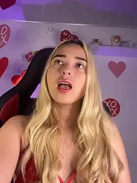 Snapshot of Irisweet_ chatting on February 15, 2025, 2:00 pm Irisweet online show from February 15, 2025, 2:00 pm