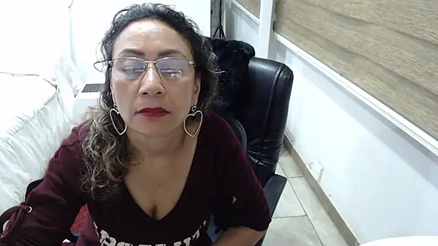 Snapshot of jesy_hot chatting on October 22, 2025, 2:56 am jesy hot online show from October 22, 2025, 2:56 am