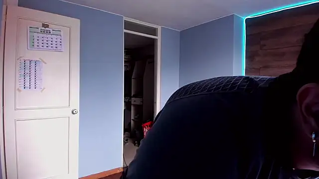 anthonylatynxd online show from February 11, 2025, 4:02 pm