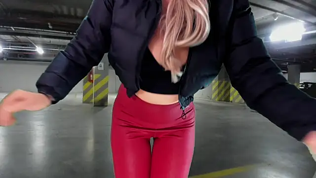 Snapshot of Pandora_Vibes chatting on March 18, 2025, 10:57 am Pandora Vibes online show from March 18, 2025, 10:57 am